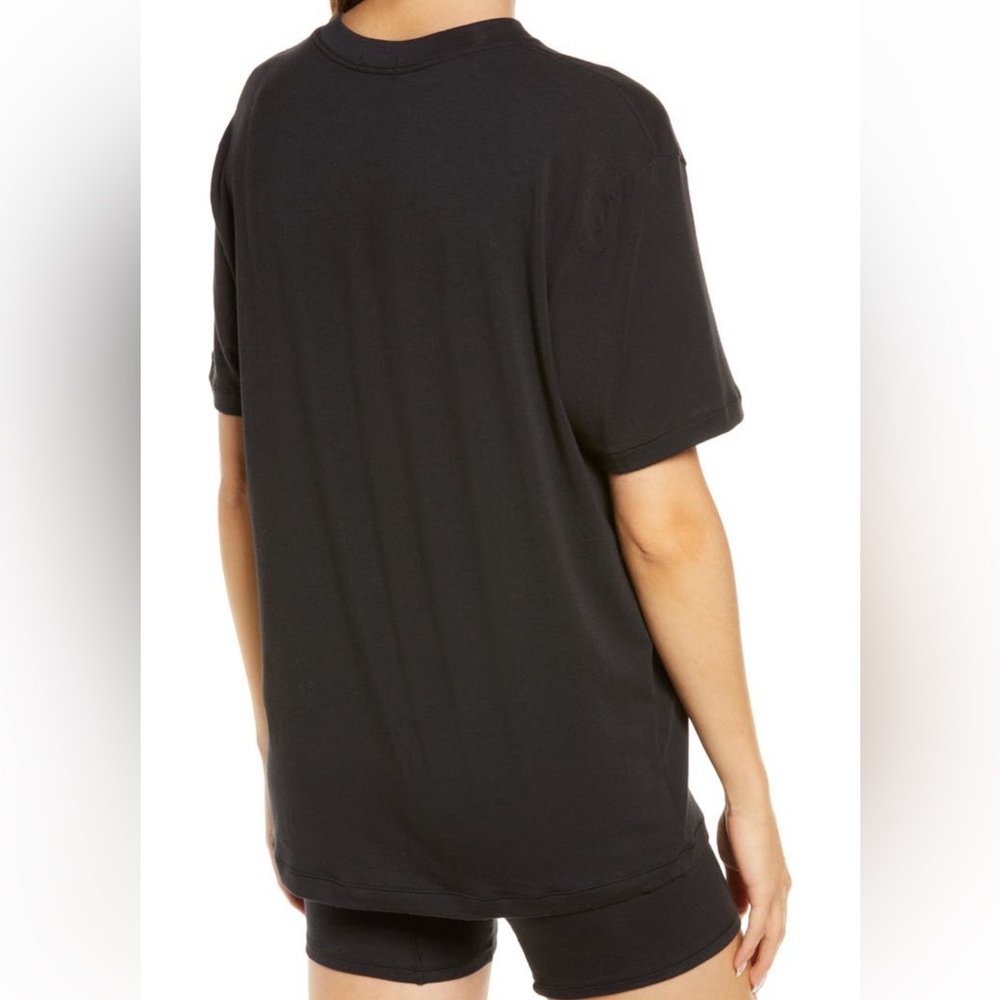 Skims Boyfriend T Shirt - Picture 2 of 9